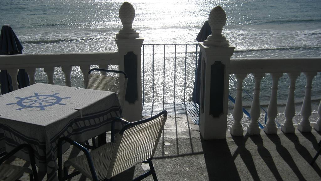 Oasis Hotel Theodoros & Litsa Galaris Agia Marina  Екстер'єр фото